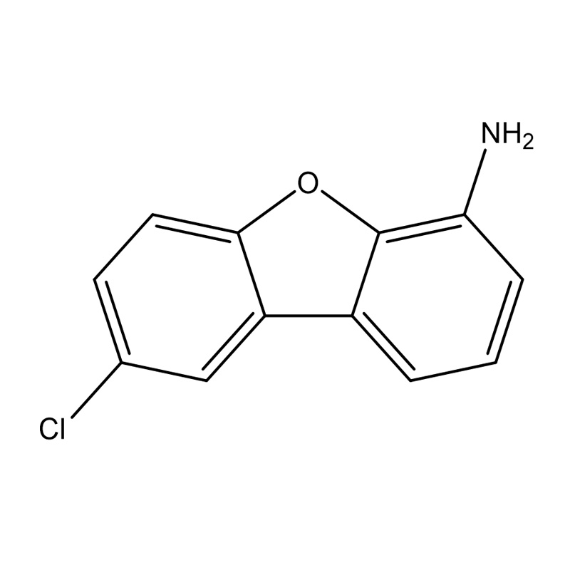 8-Clorodibenzo[b,d]furan-4-amin